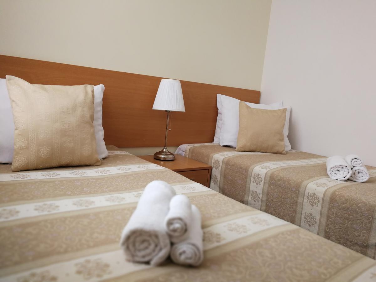 Hotel Angelas Utena Kültér fotó