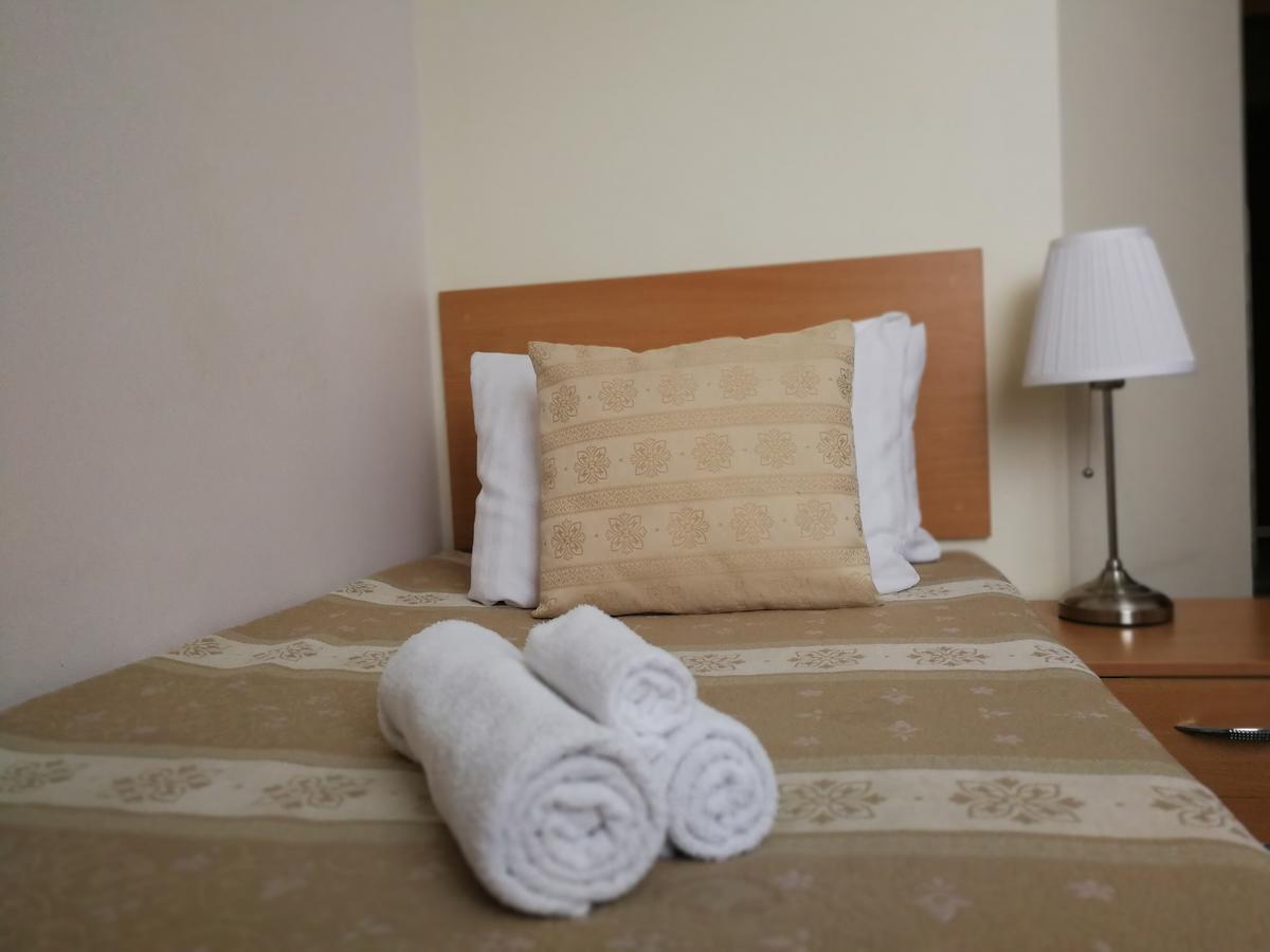 Hotel Angelas Utena Kültér fotó